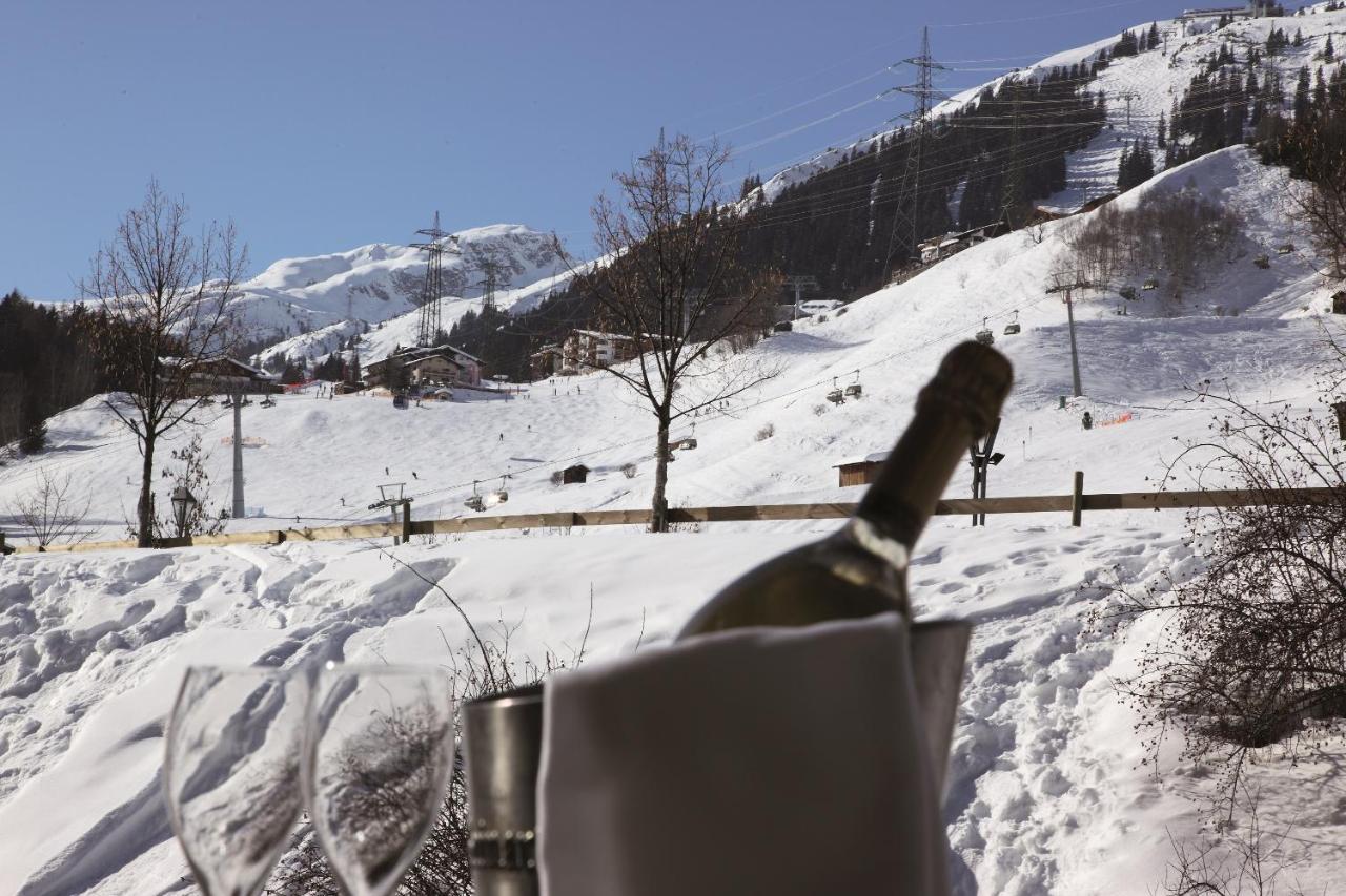 Hotel Montana Sankt Anton am Arlberg Bagian luar foto