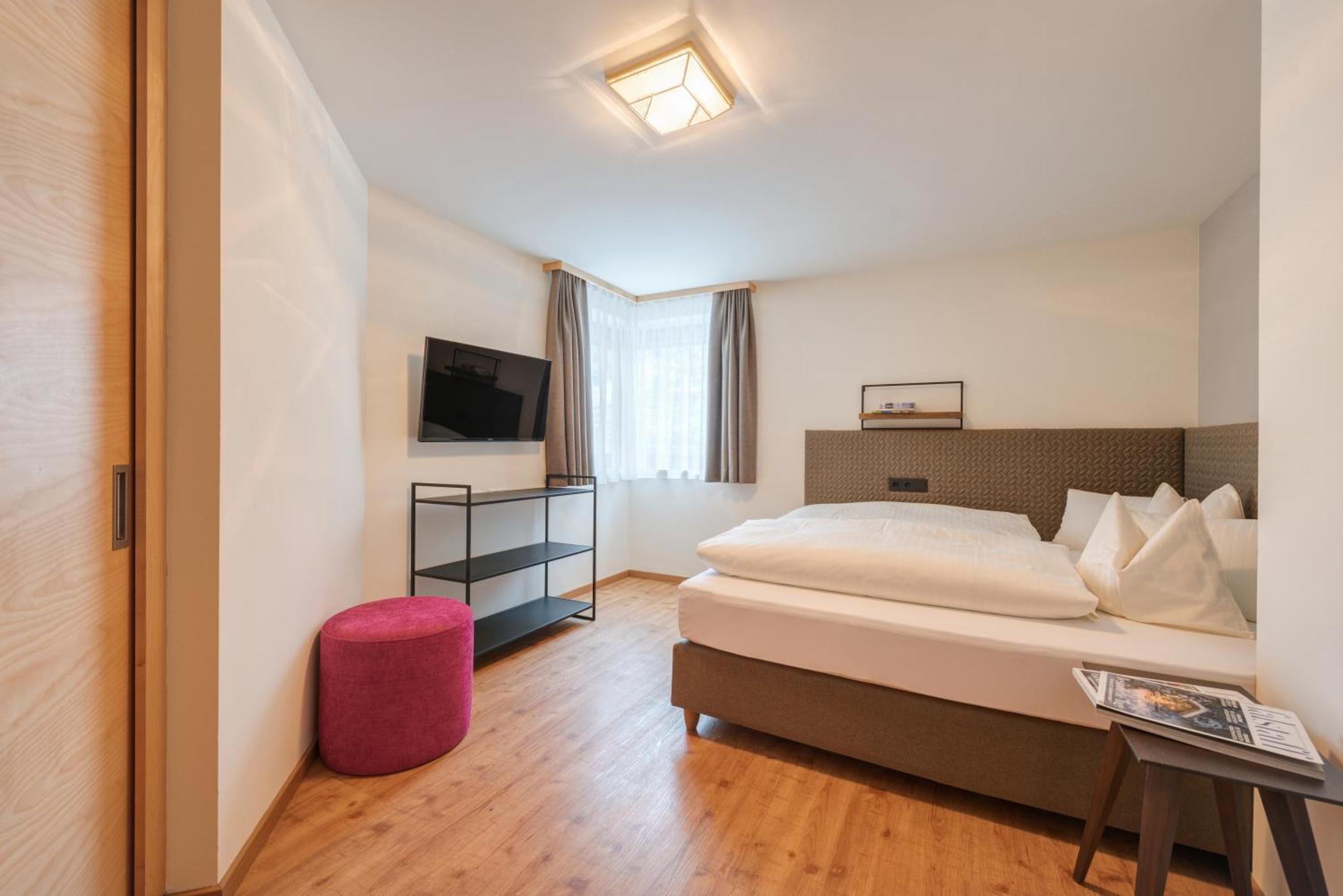 Hotel Montana Sankt Anton am Arlberg Ruang foto